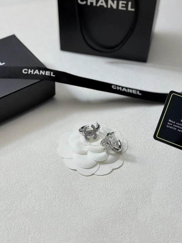 Chanel Earring 03yxs700 (6)