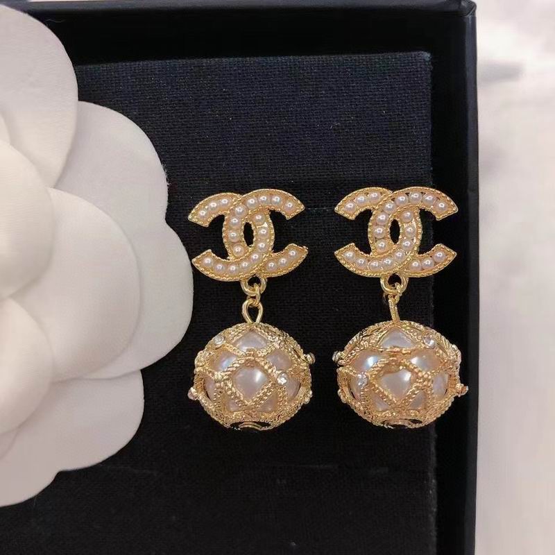 Chanel Earring 03yxs711 (7)