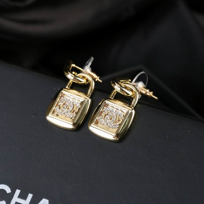Chanel Earring 03yxs737 (3)