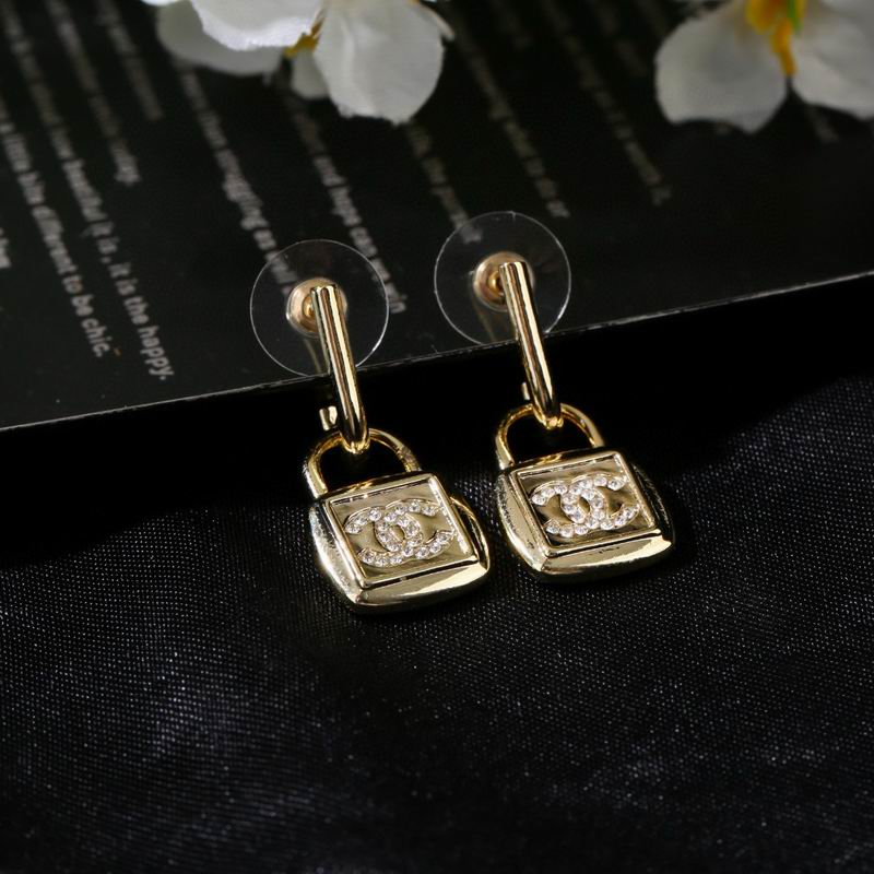 Chanel Earring 03yxs737 (5)