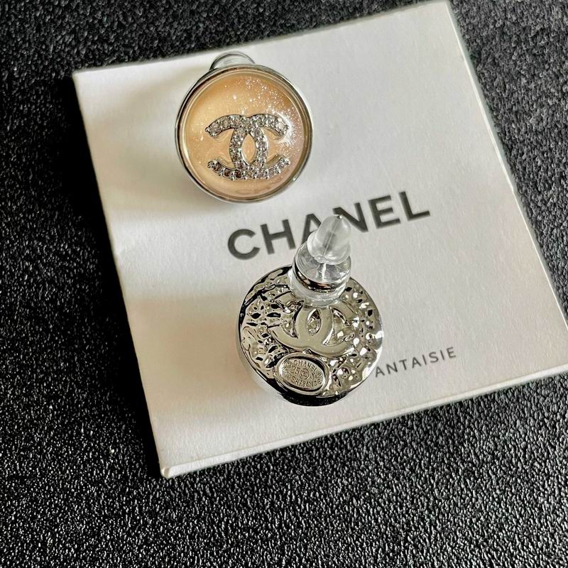 Chanel Earring 03yxs738 (10)