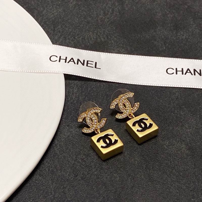 Chanel Earring 03yxs747 (1)