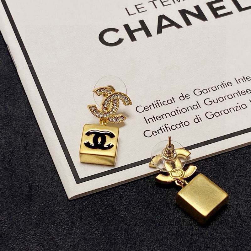 Chanel Earring 03yxs747 (4)