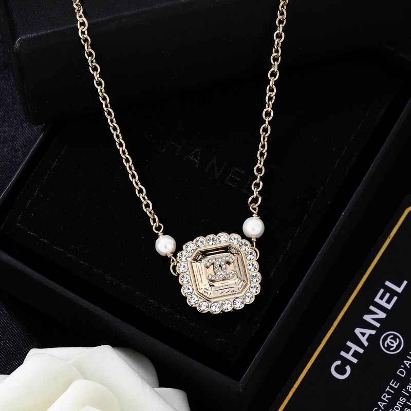 Chanel Necklace 03yxs240 (2)