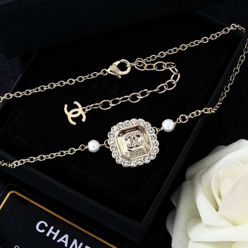 Chanel Necklace 03yxs240 (5)