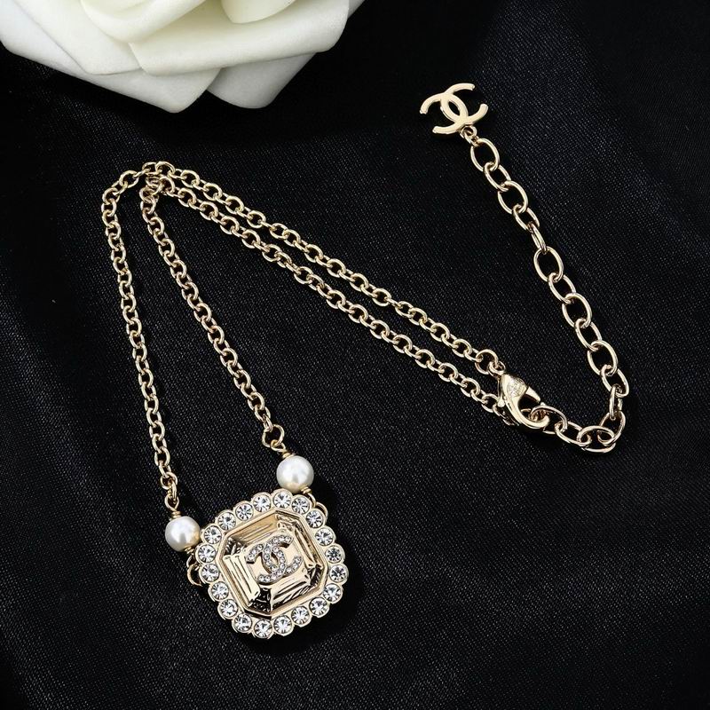 Chanel Necklace 03yxs240 (7)