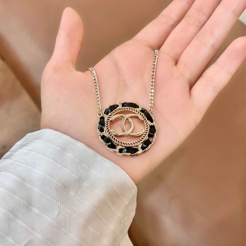 Chanel Necklace 03yxs273 (1)