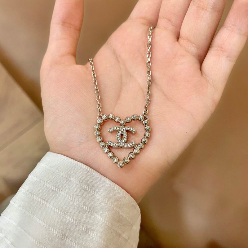 Chanel Necklace 03yxs372 (6)