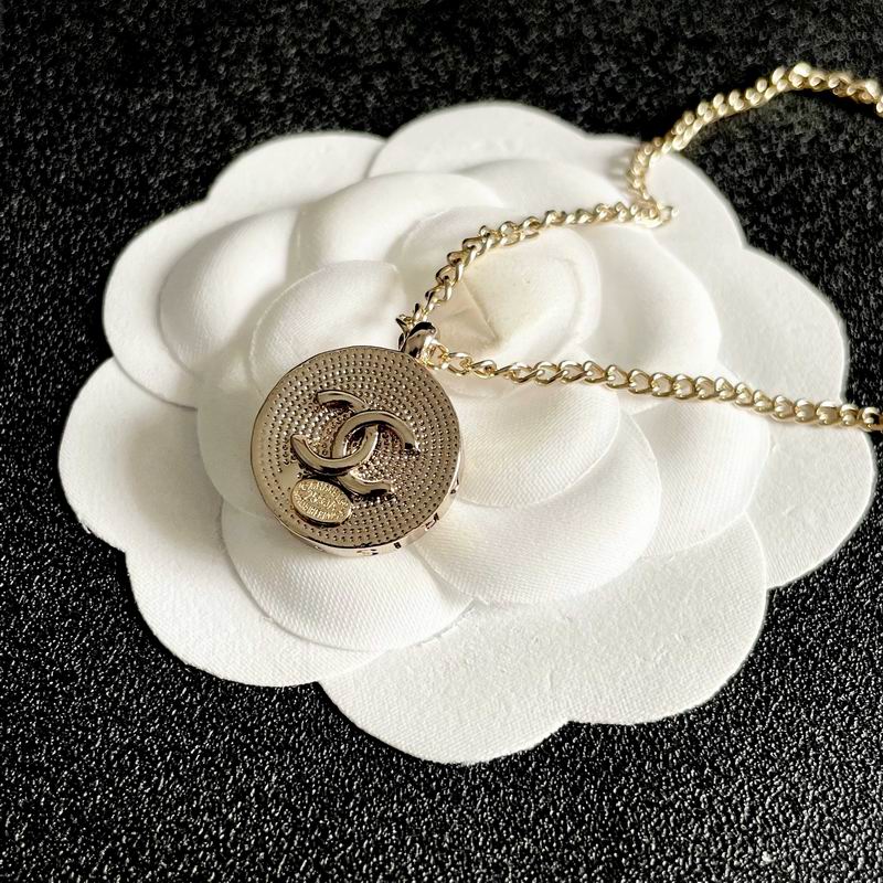 Chanel Necklace 03yxs386 (4)