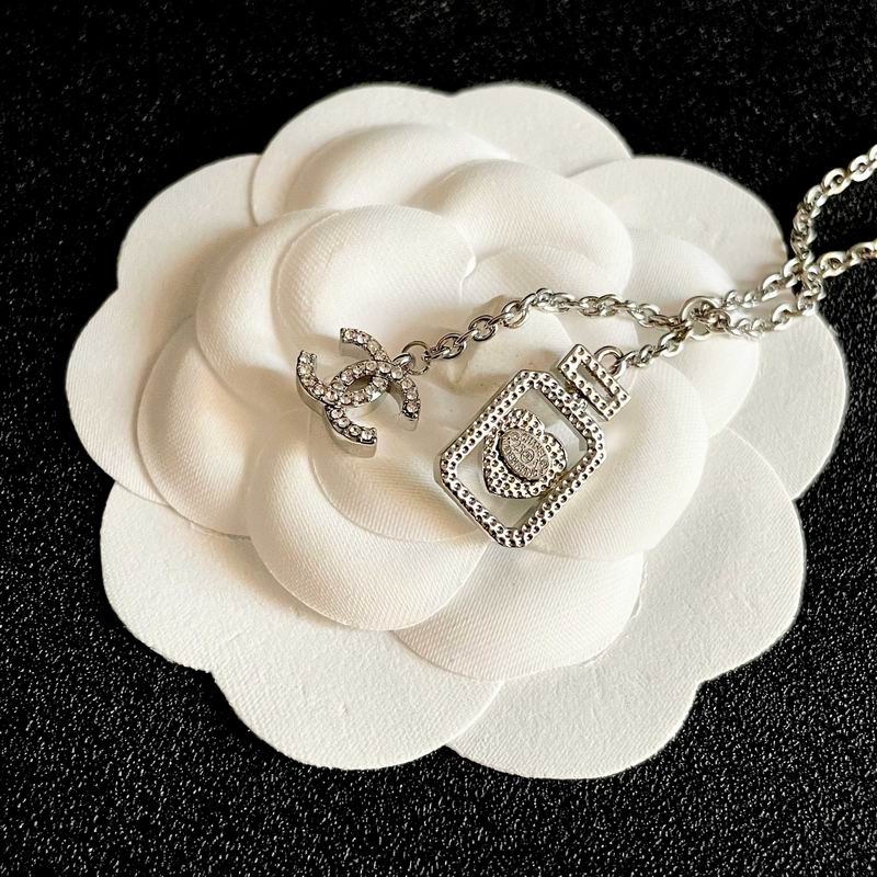 Chanel Necklace 04yxs17 (6)