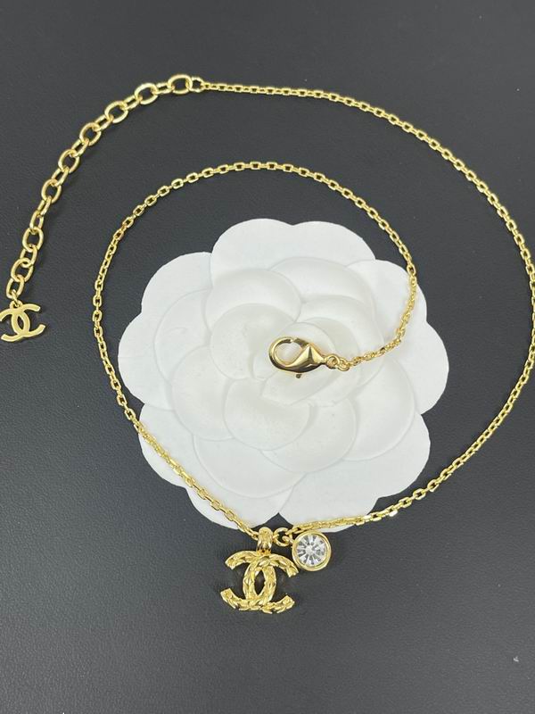 Chanel Necklace 04yxs402 (2)