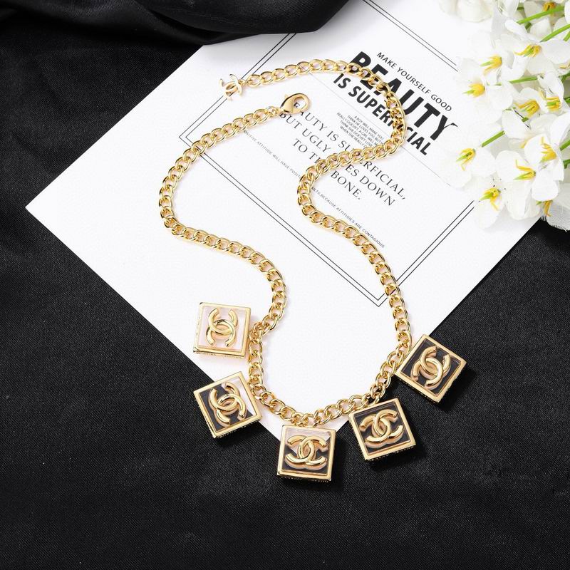 Chanel Necklace 04yxs421 (1)