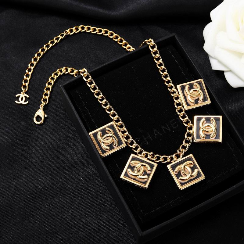 Chanel Necklace 04yxs421 (4)