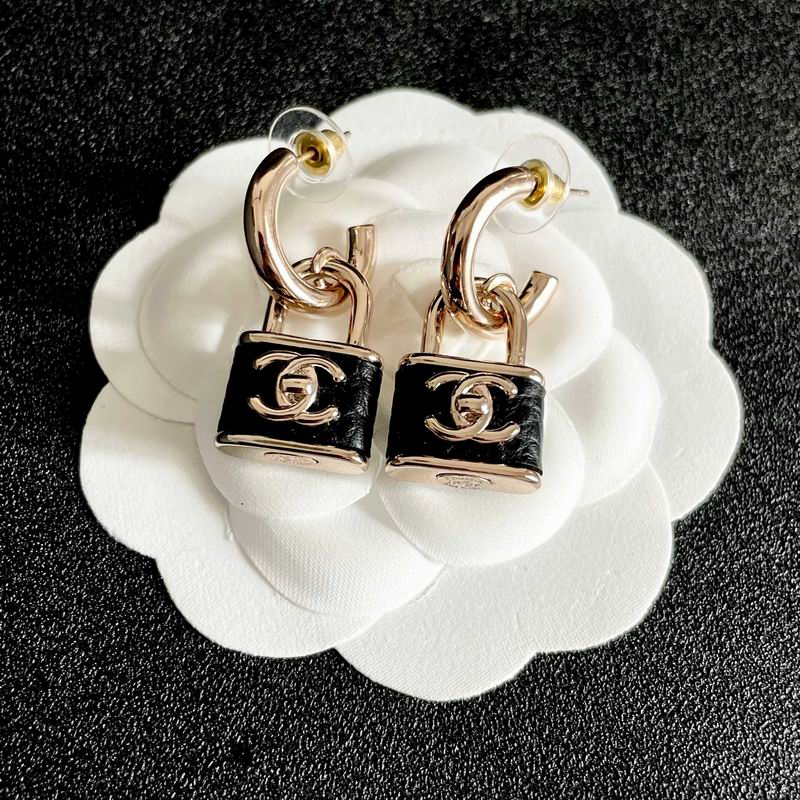 Chanel Suits 02yxs02 (10)