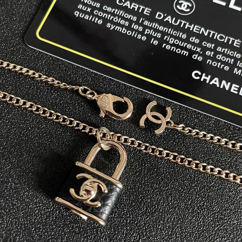 Chanel Suits 02yxs02 (4)