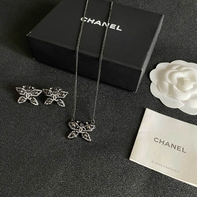 Chanel Suits 02yxs06 (19)