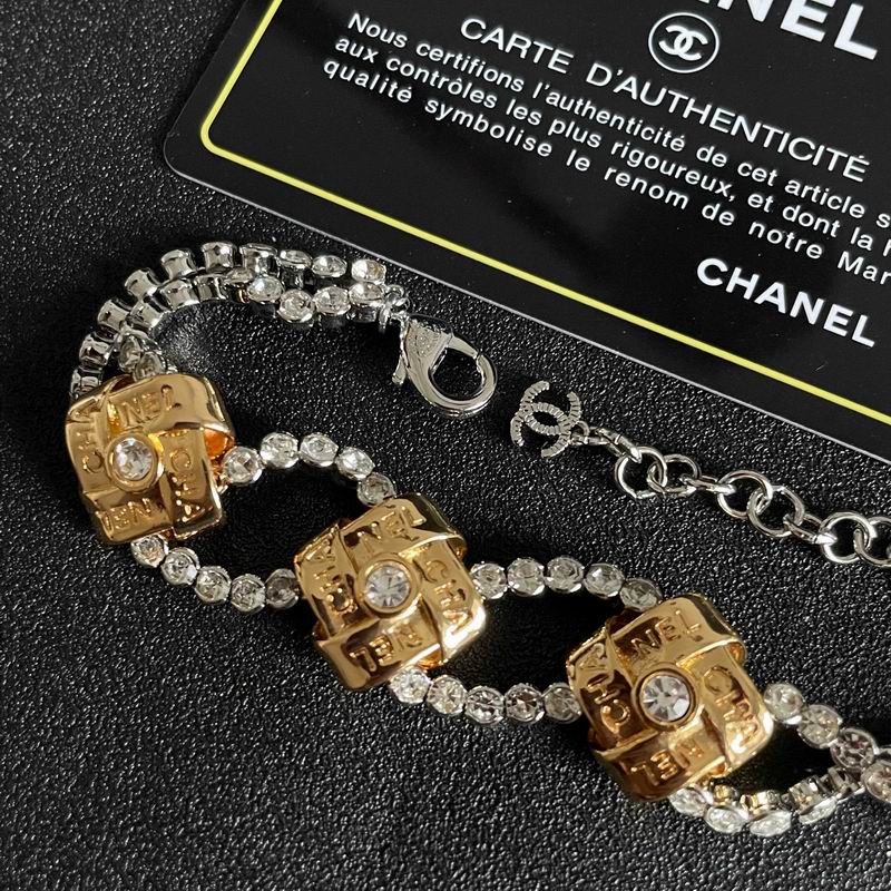 Chanel Suits 02yxs07 (12)