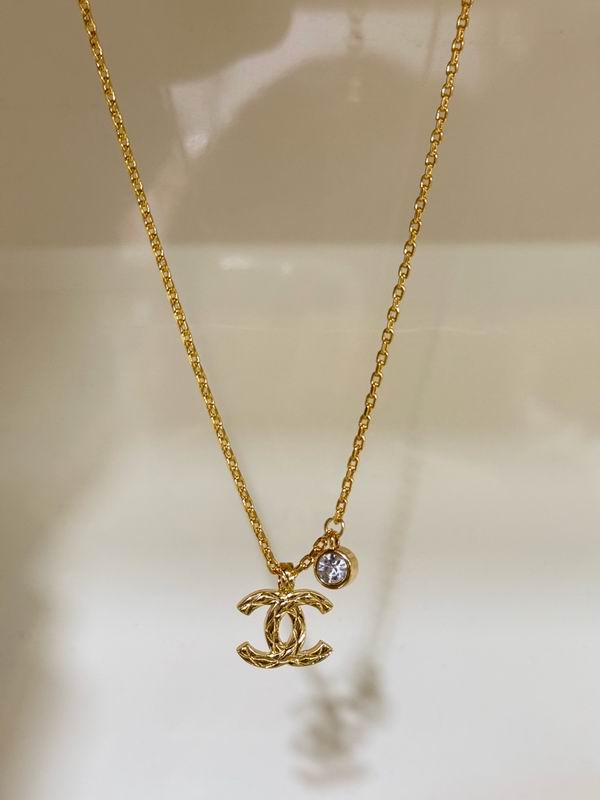 Chanel Suits 02yxs08 (7)