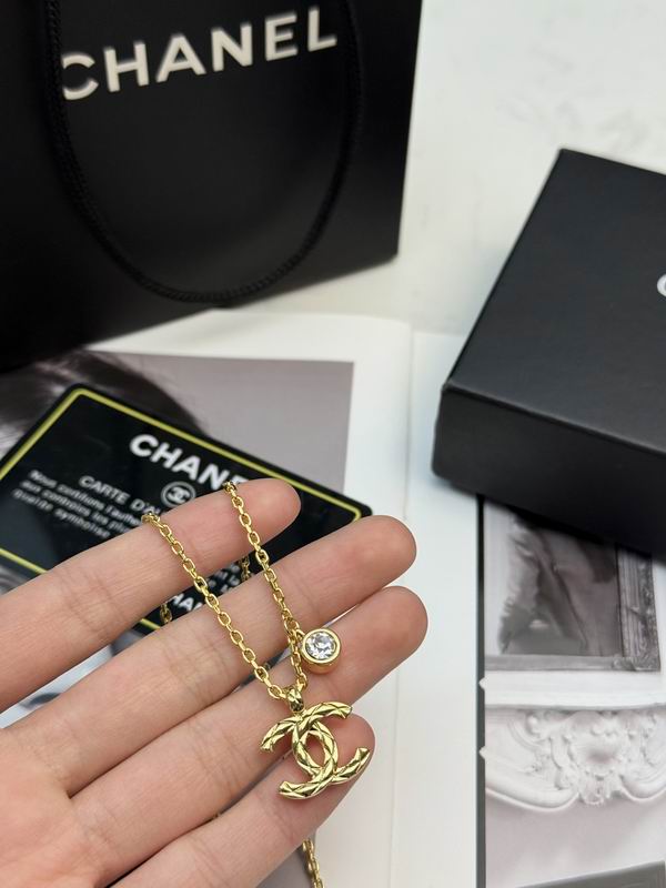 Chanel Suits 02yxs08 (8)