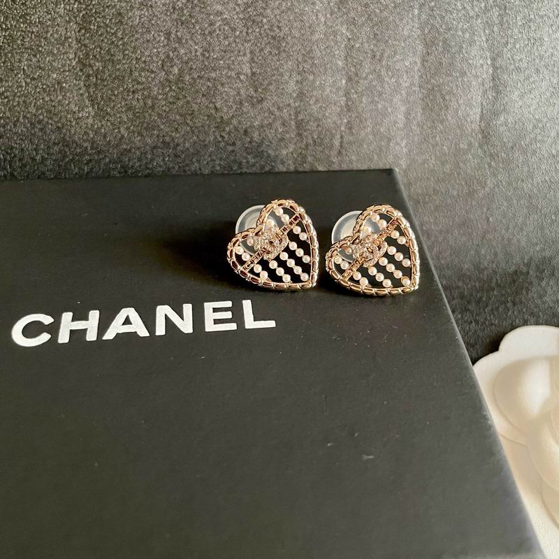 Chanel Suits 03yxs13 (11)