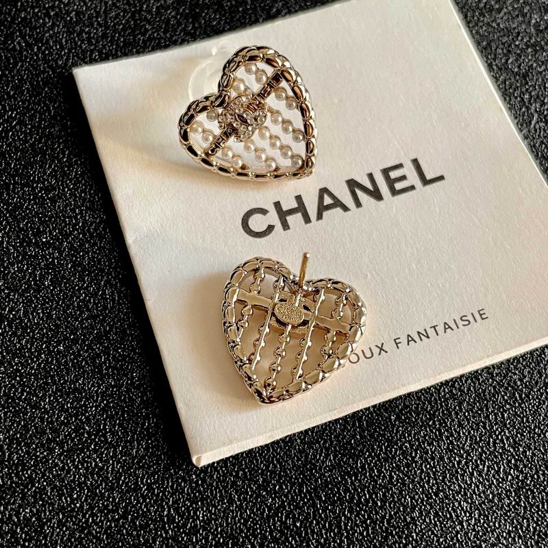 Chanel Suits 03yxs13 (9)