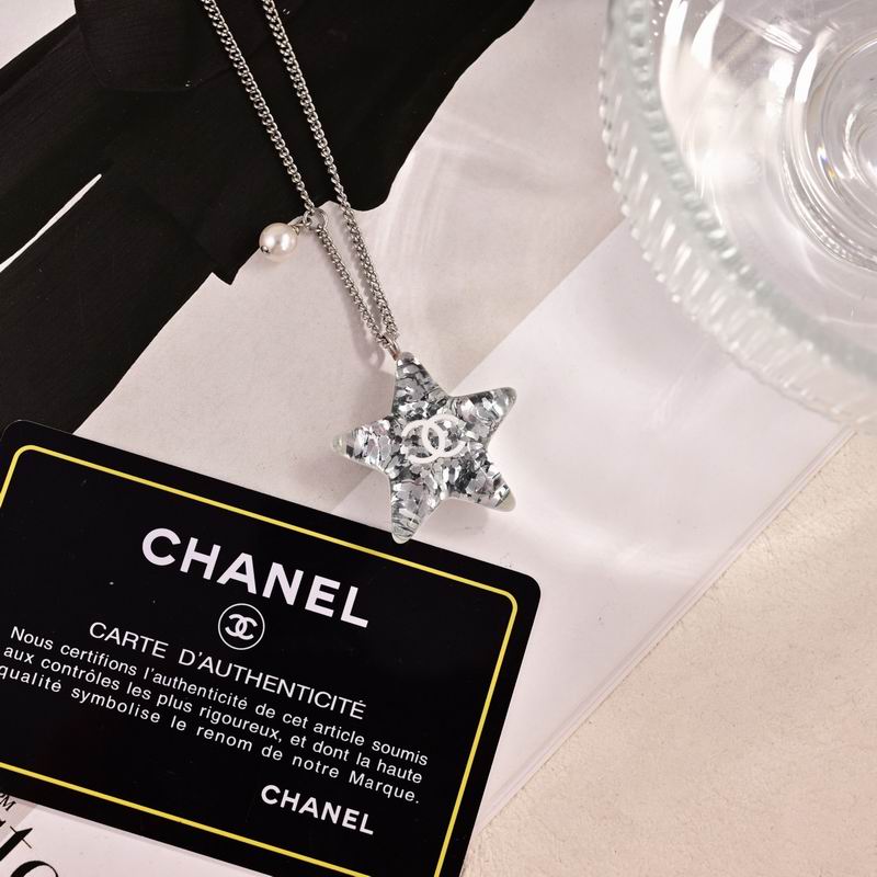 Chanel Suits 03yxs17 (7)