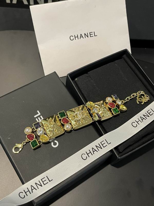 Chanel Suits 03yxs18 (10)