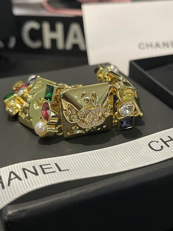 Chanel Suits 03yxs18 (11)