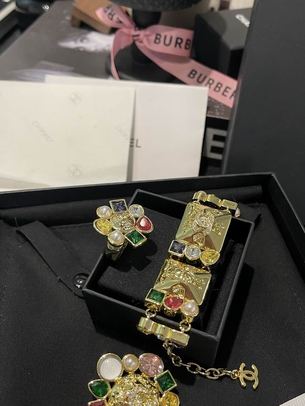Chanel Suits 03yxs18 (12)