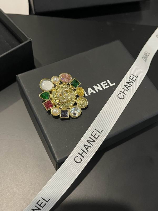 Chanel Suits 03yxs18 (7)