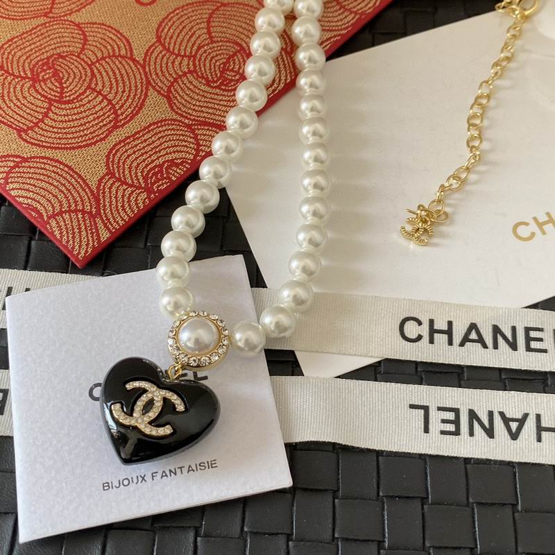 Chanel Suits 03yxs19 (11)