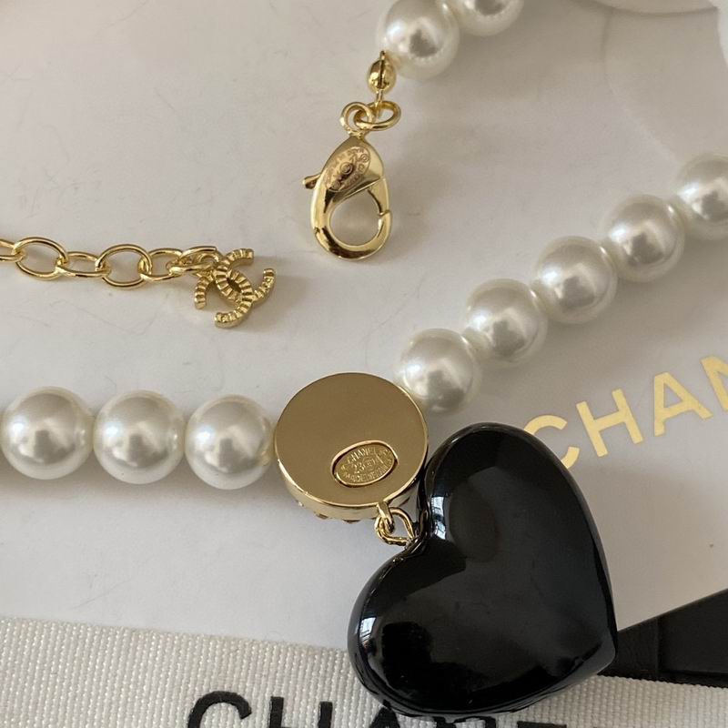 Chanel Suits 03yxs19 (15)