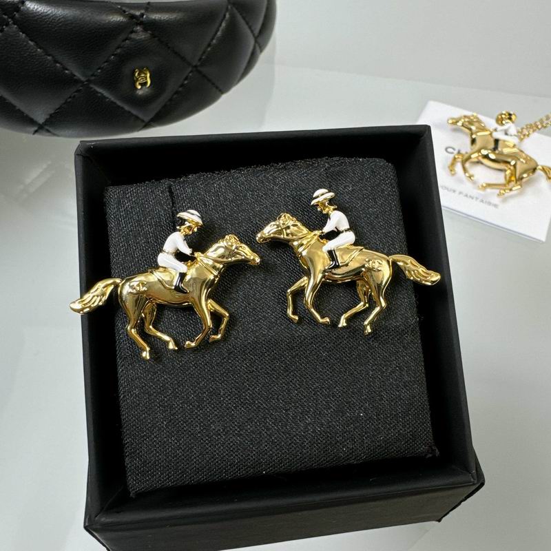 Chanel Suits 03yxs23 (7)