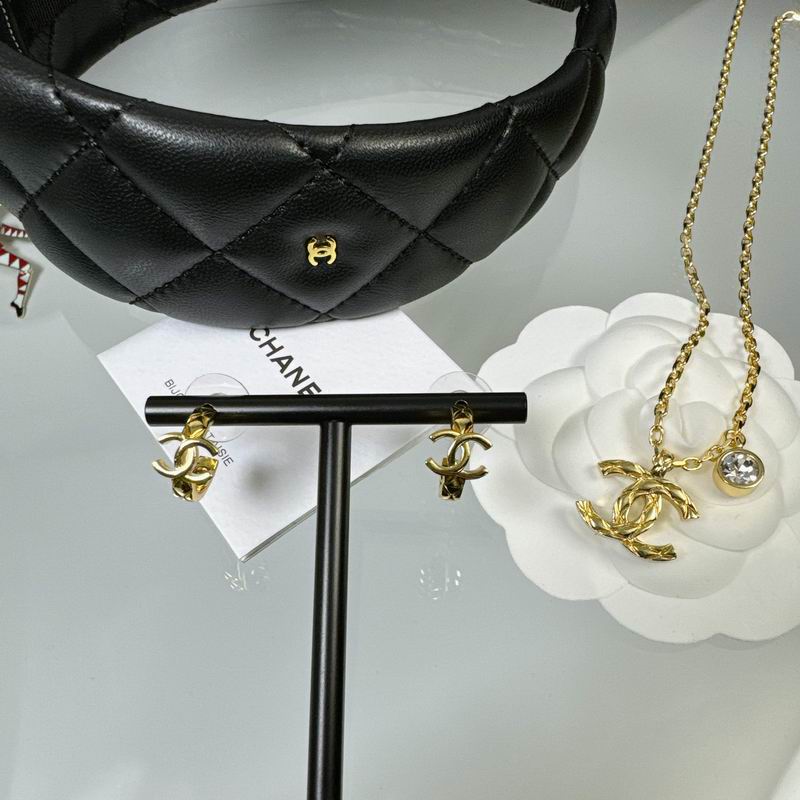 Chanel Suits 03yxs24 (5)