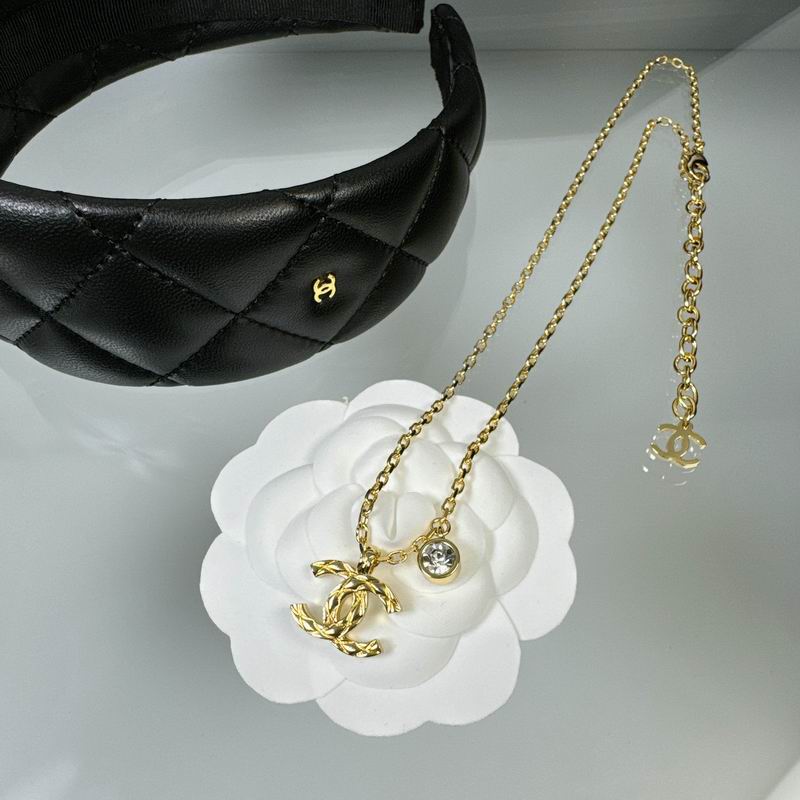 Chanel Suits 03yxs24 (7)