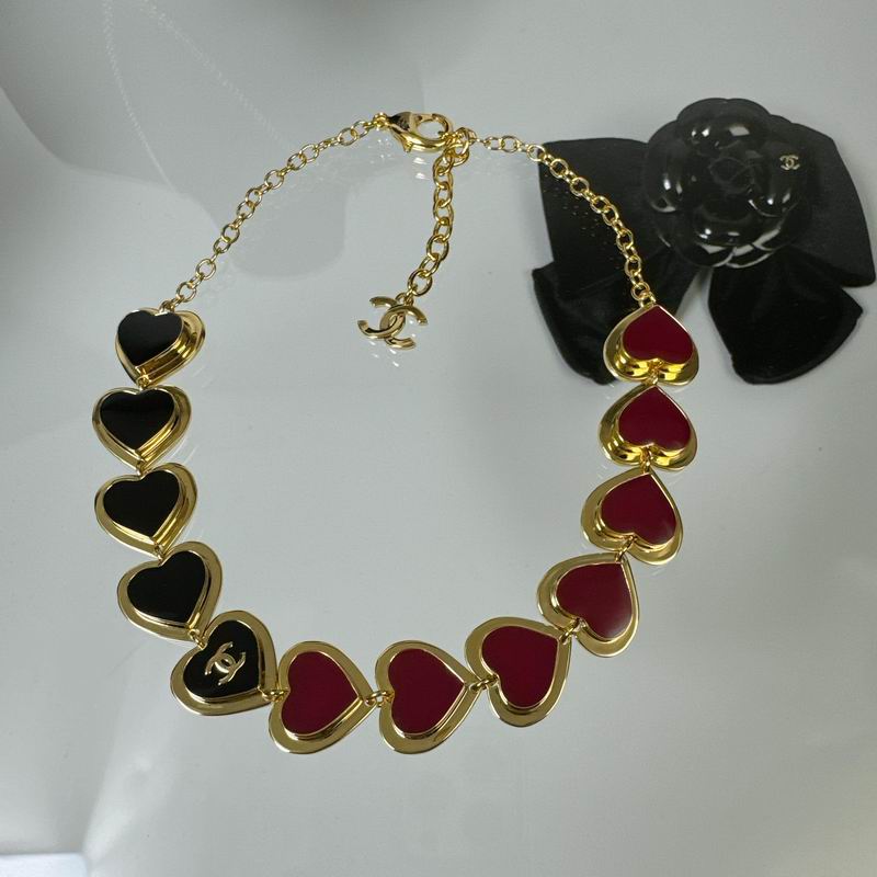 Chanel Suits 03yxs25 (2)
