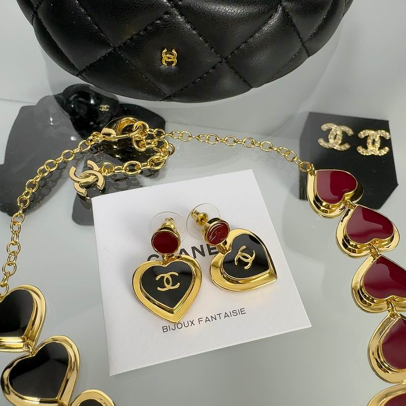 Chanel Suits 03yxs25 (21)