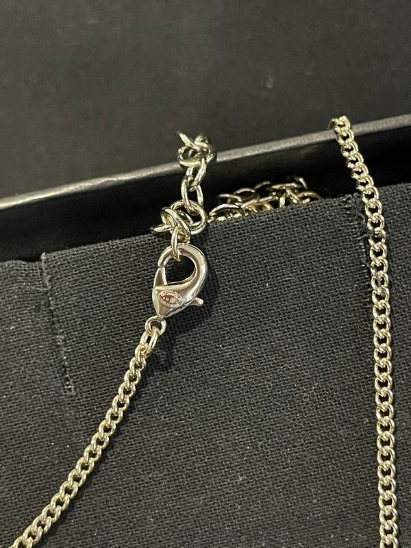 Chanel Suits 03yxs29 (3)