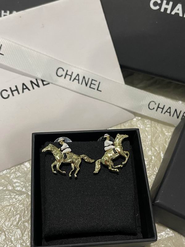 Chanel Suits 03yxs32 (11)