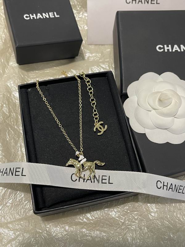 Chanel Suits 03yxs32 (17)