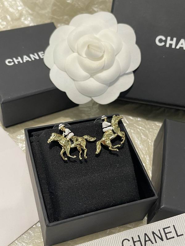 Chanel Suits 03yxs32 (4)