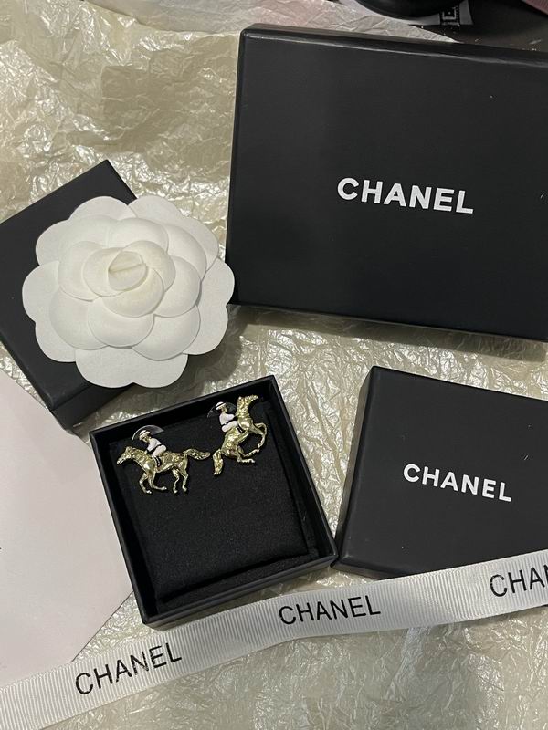 Chanel Suits 03yxs32 (5)