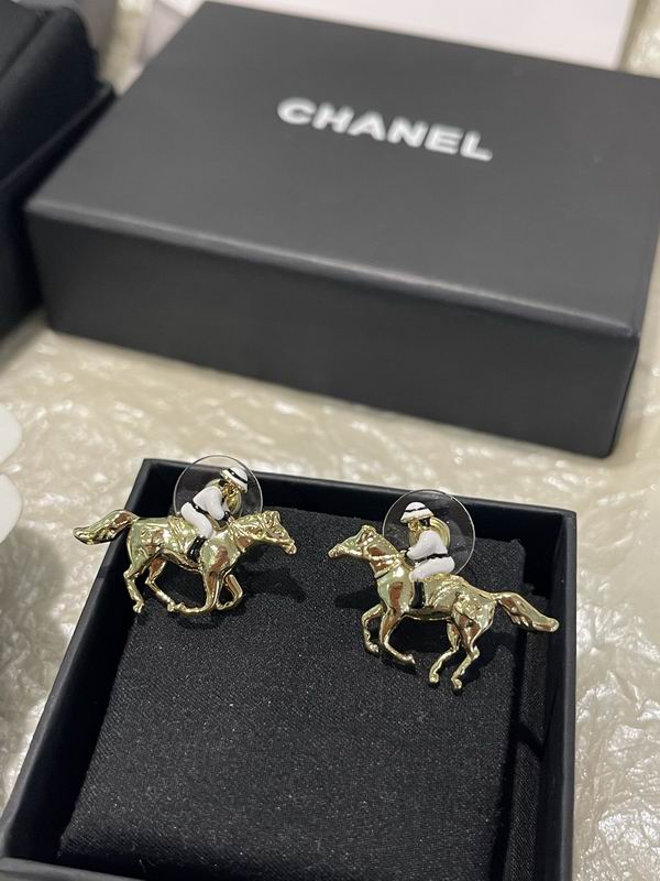 Chanel Suits 03yxs32 (6)