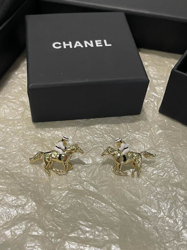 Chanel Suits 03yxs32 (7)
