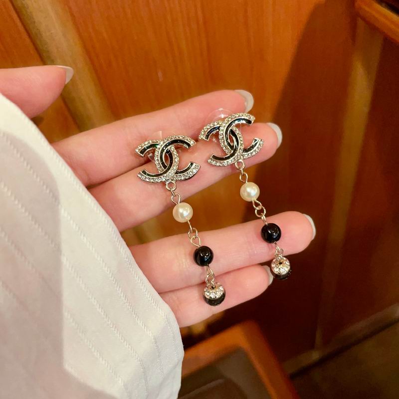 Chanel Suits 03yxs35 (23)