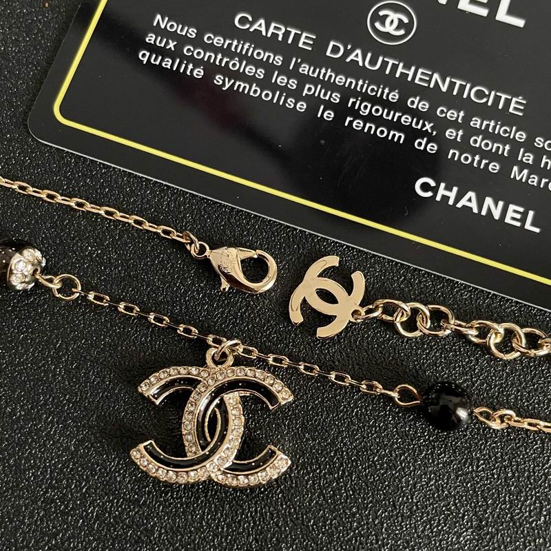 Chanel Suits 03yxs35 (9)