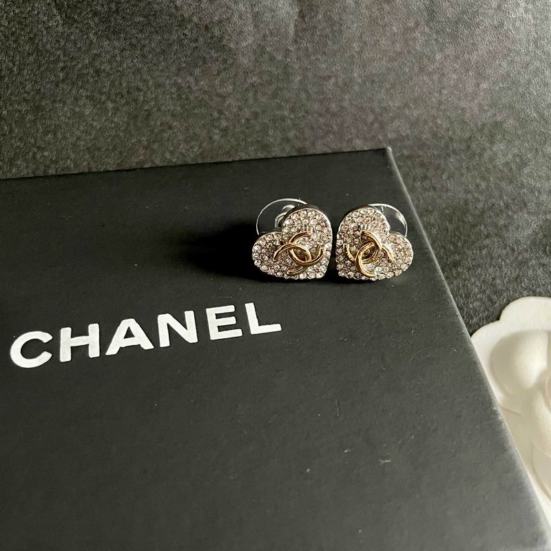 Chanel Suits 03yxs36 (11)