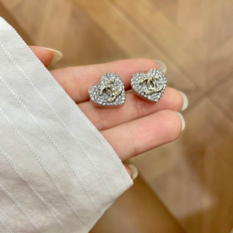 Chanel Suits 03yxs36 (6)