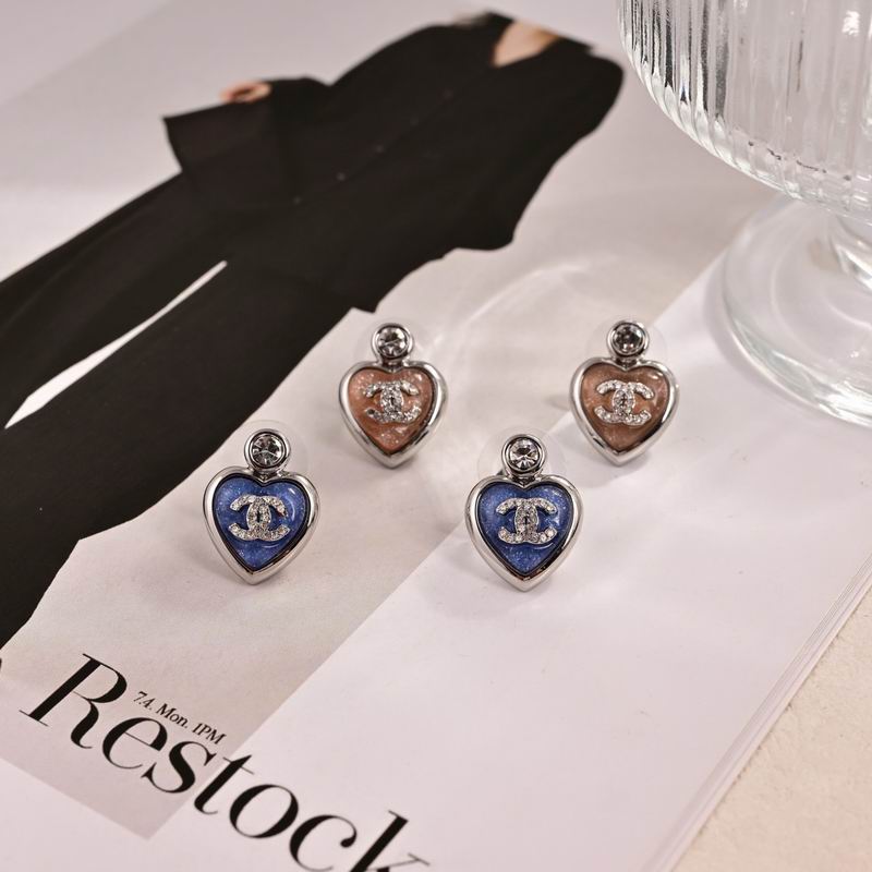 Chanel Suits 03yxs37 (2)