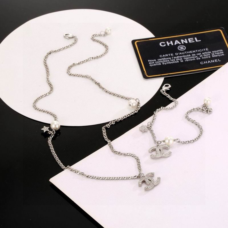 Chanel Suits 03yxs39 (8)